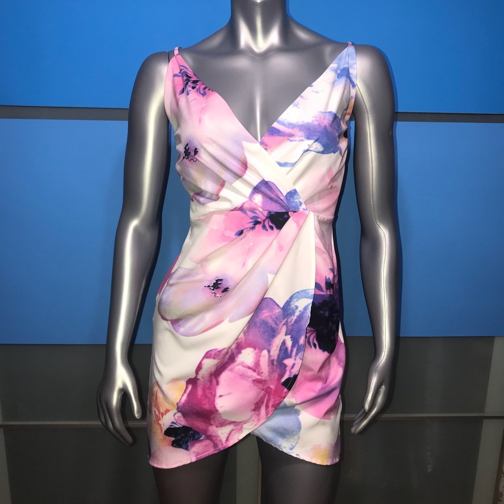 N.Y.L.A.•Wrap Flower Petal Dress / size (L) $FIRM